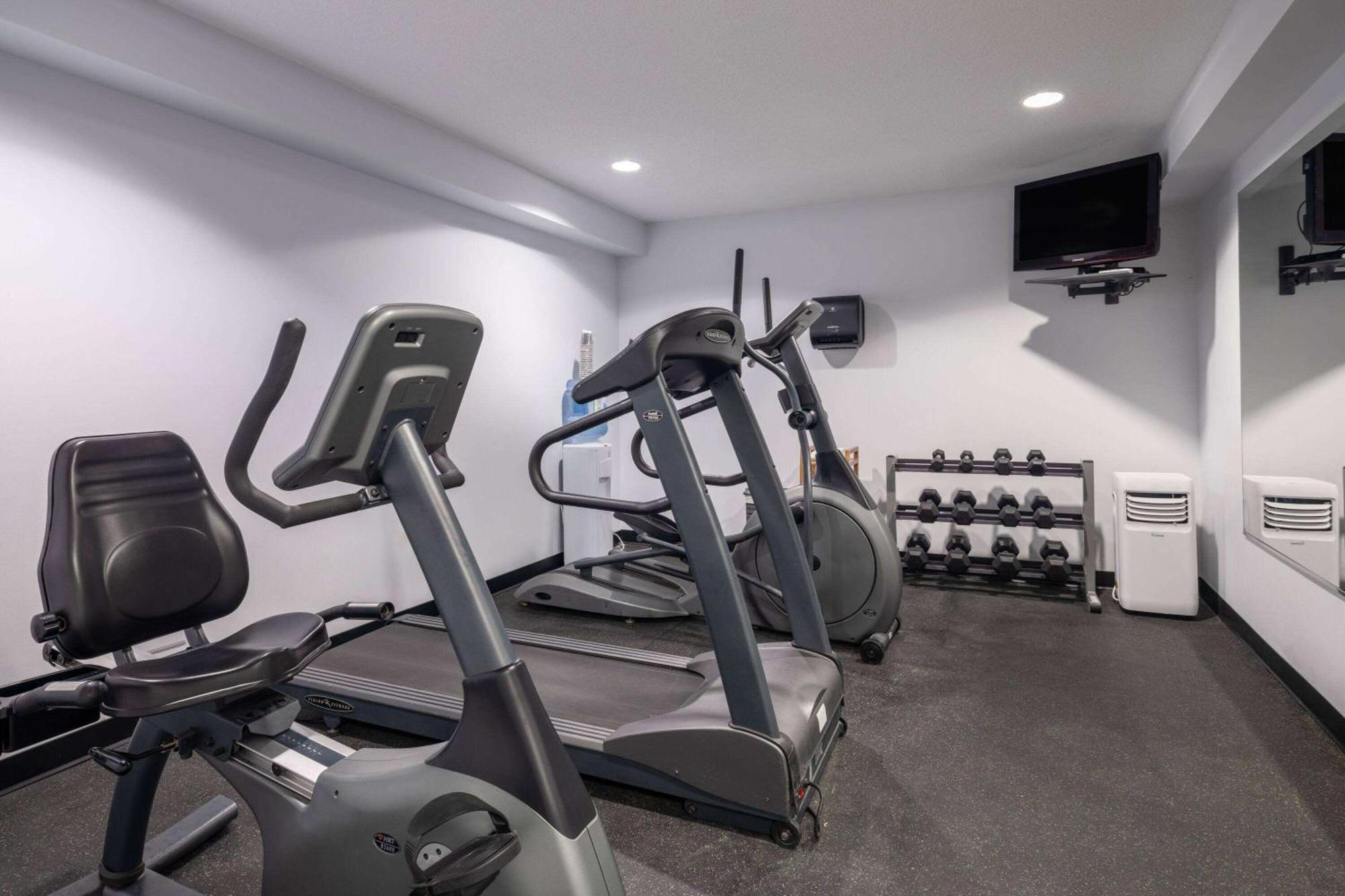 Travelodge Suites By Wyndham Saint John Ngoại thất bức ảnh