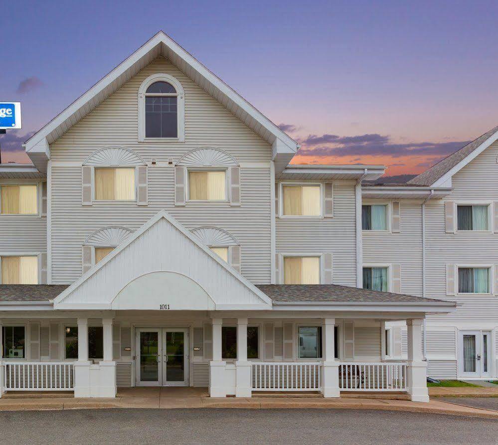 Travelodge Suites By Wyndham Saint John Ngoại thất bức ảnh